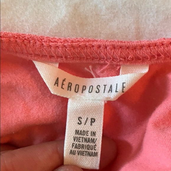 Aeropostale’s pink lace crop top - Picture 2 of 3